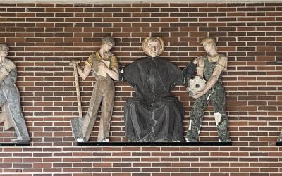 Relieve Salesiano Pamplona recuperado para el nuevo colegio